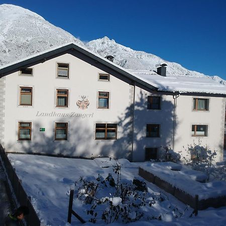 Landhaus Zangerl - Kobelerhof ลันเด็ค ภายนอก รูปภาพ