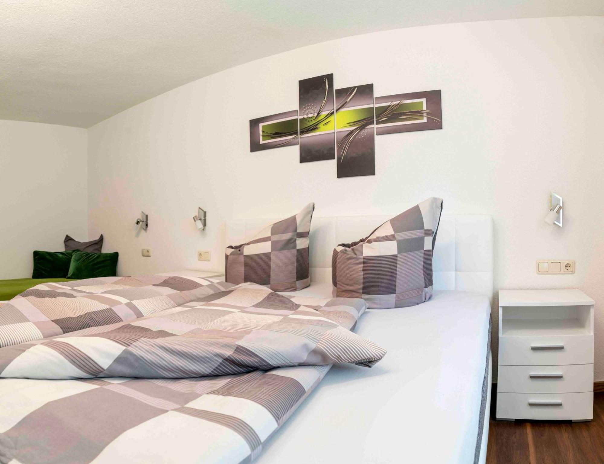 Landhaus Zangerl - Kobelerhof ลันเด็ค ห้อง รูปภาพ